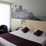 queen size bed family room - hotel ker moor