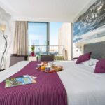 chambre standing avec lit queen size - hotel ker moor saint quay